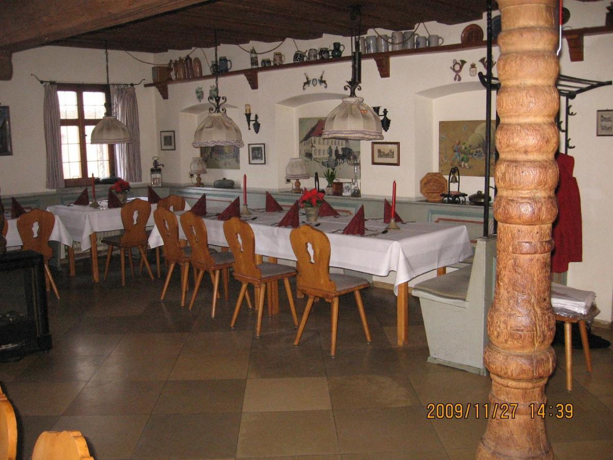فندق Alte Poststation Goldener Hirsch Emskirchen المظهر الخارجي الصورة