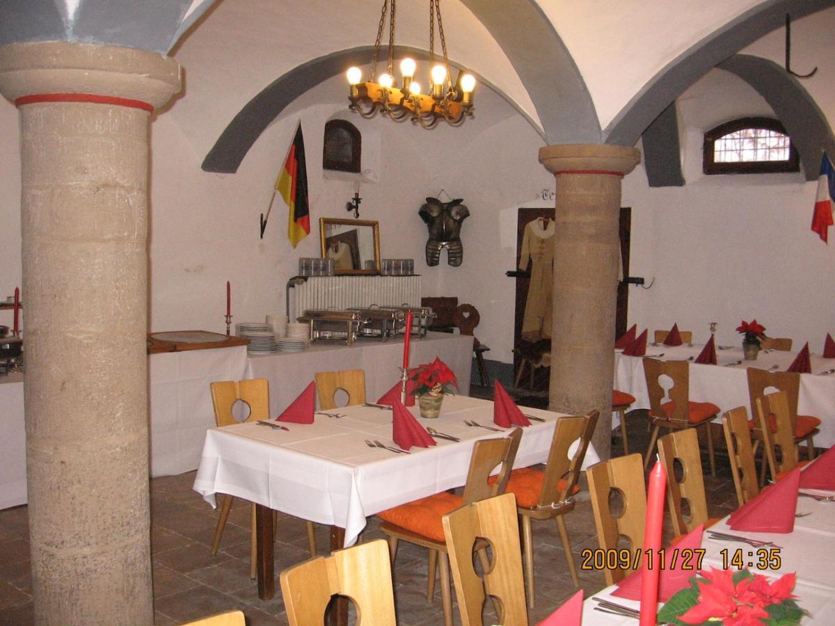 فندق Alte Poststation Goldener Hirsch Emskirchen المظهر الخارجي الصورة